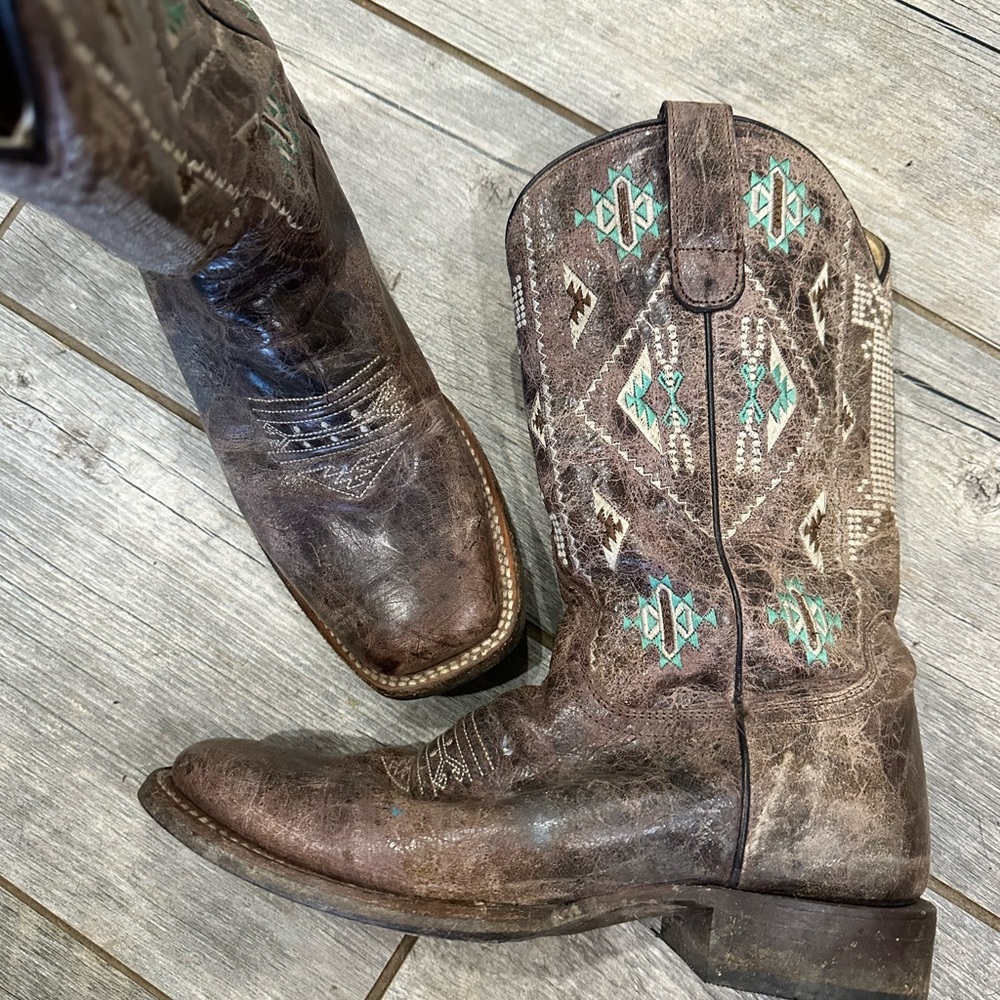 Roper boots- worn a handful of times and they have pockets on the inside.